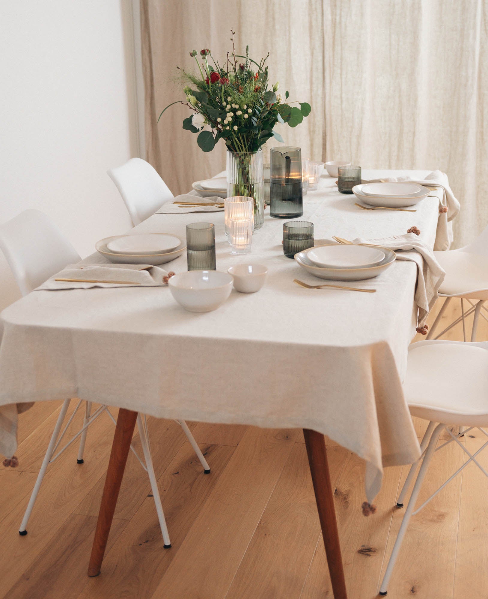 Nappe Cleo, pompons, 140x240