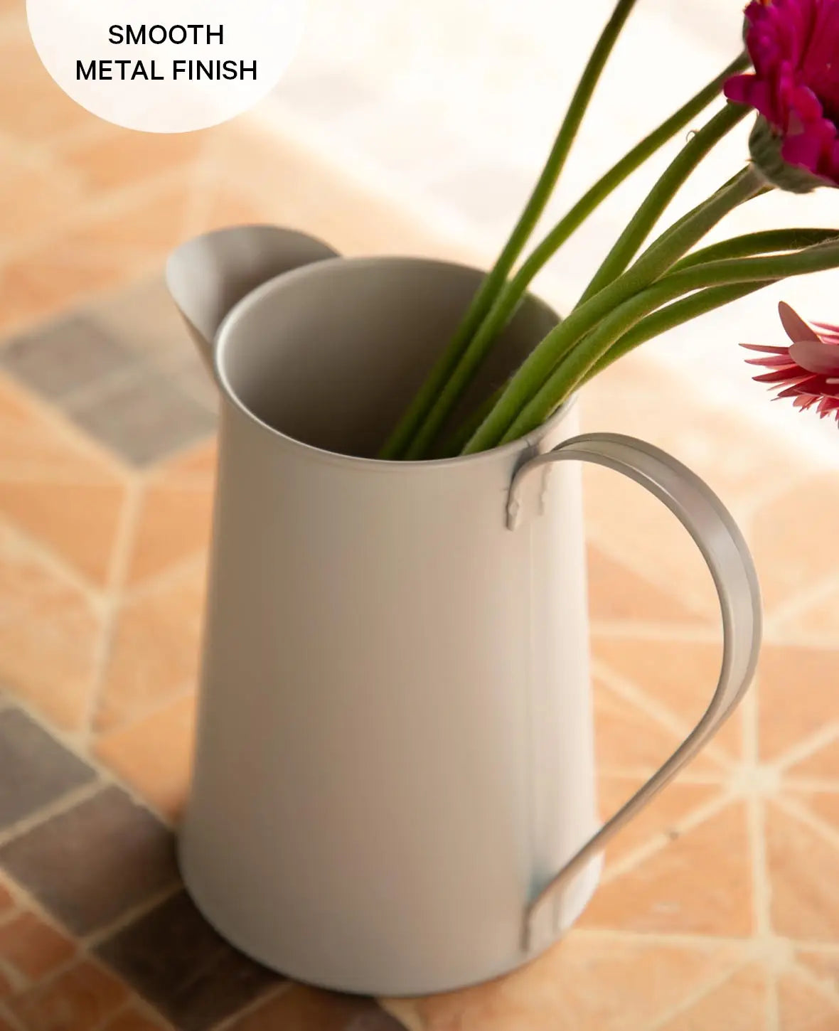 Decorative jug made of tin, taupe, 10x13x19.5cm