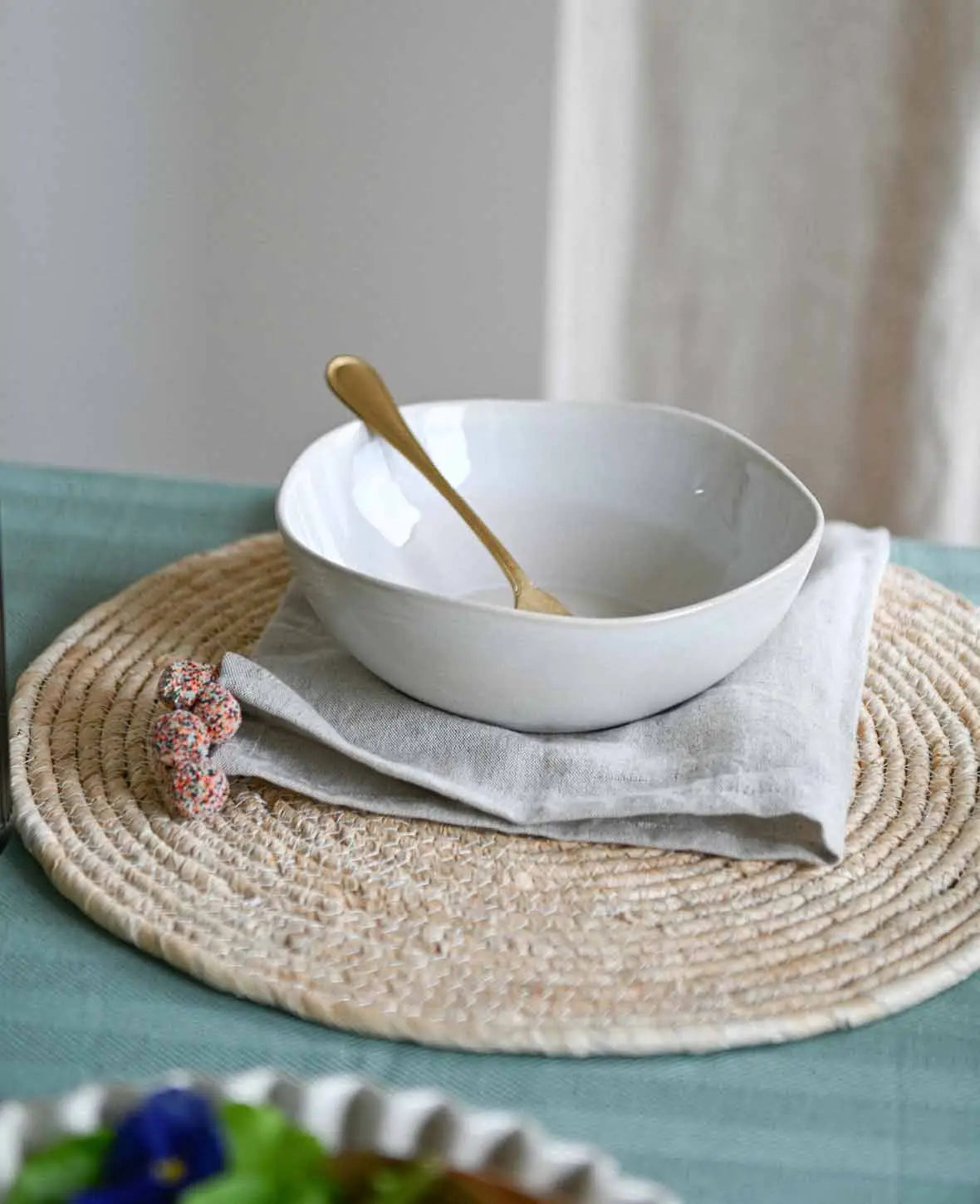 Set de table rond en fibres naturelles tressées