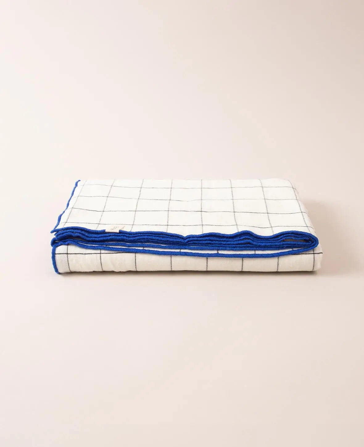 MILOU TABLECLOTH, WHITE CHECKERED, 150 X 240 CM