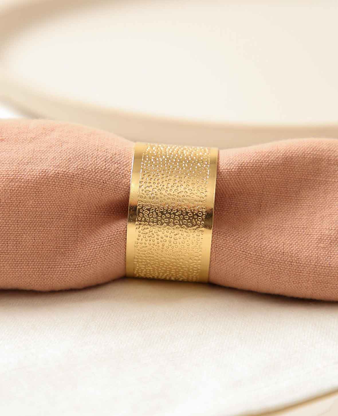 Schlichter, eleganter Serviettenring aus Metall für Stoffservietten, Ø 4.5 cm, Gold
