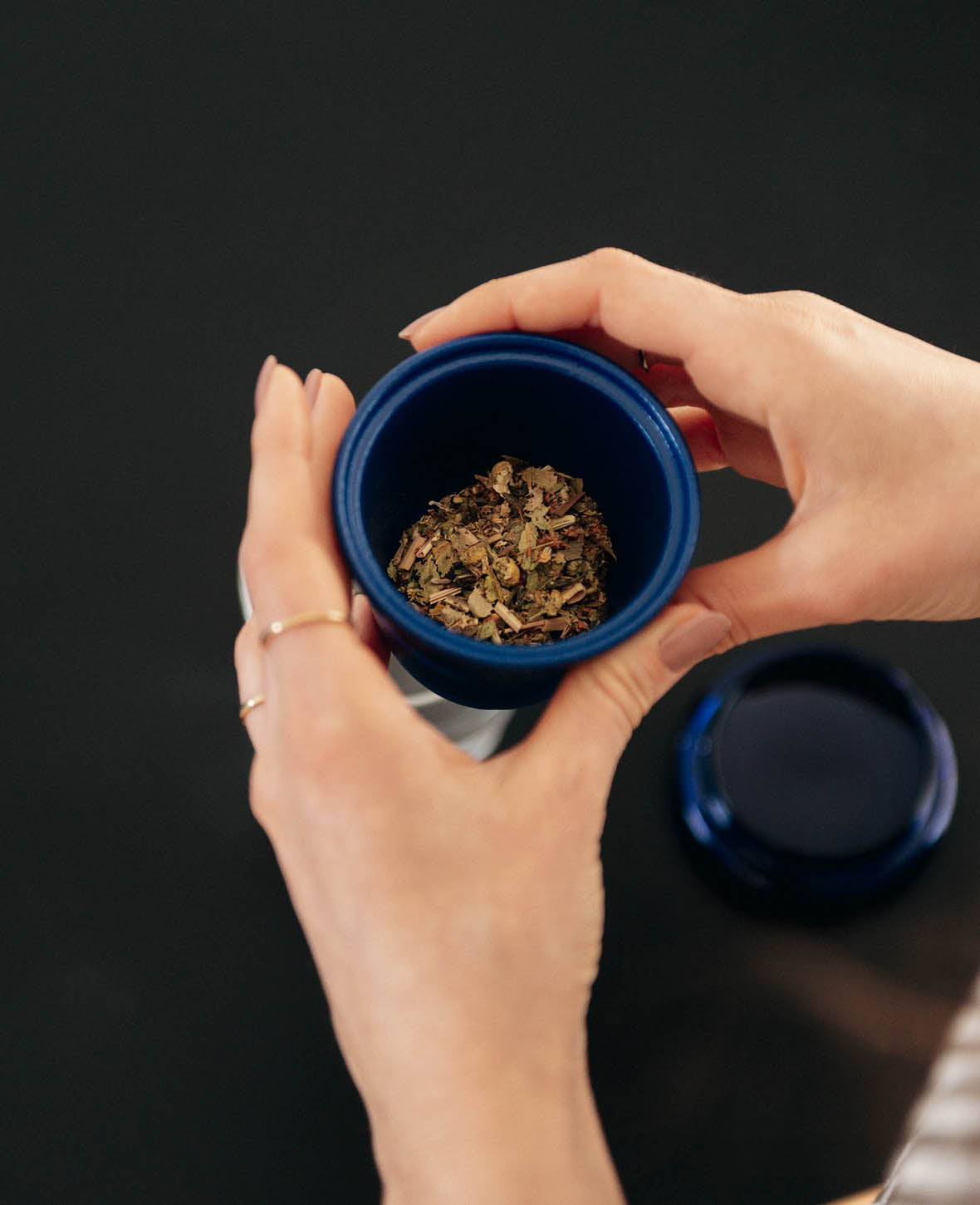 Tea Glass with Infuser Miro, ultramarine