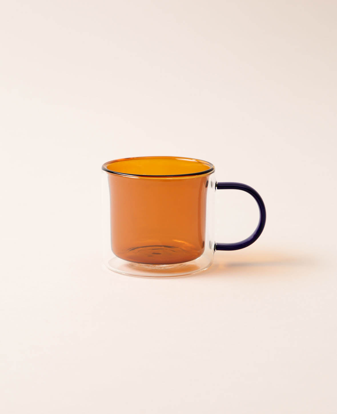Teaglass Lenn, Amber