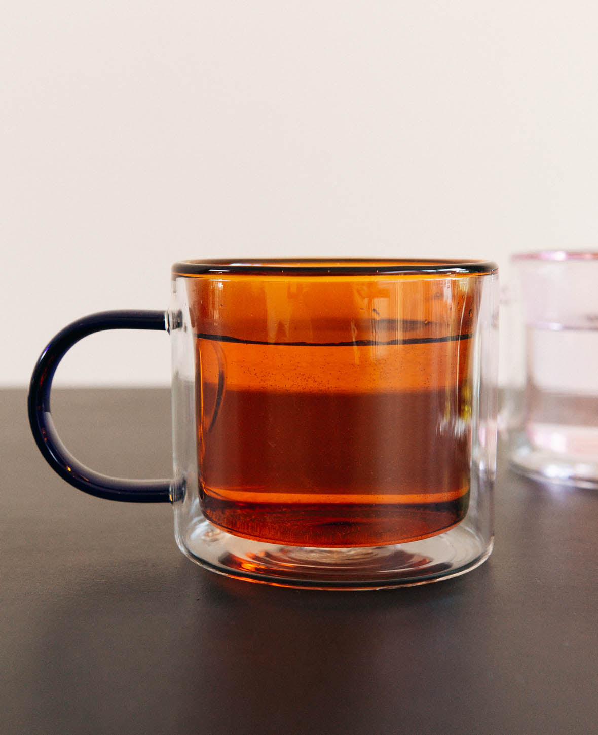 Teaglass Lenn, Amber