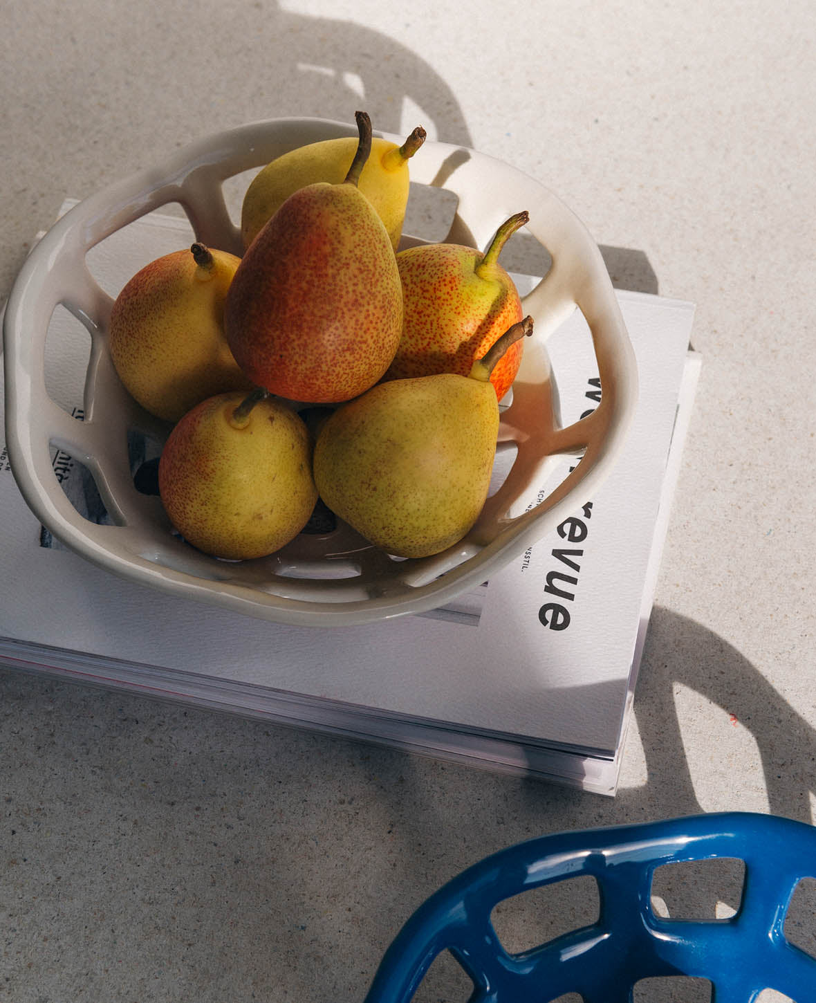 Ceramic Basket Dish, white, D24