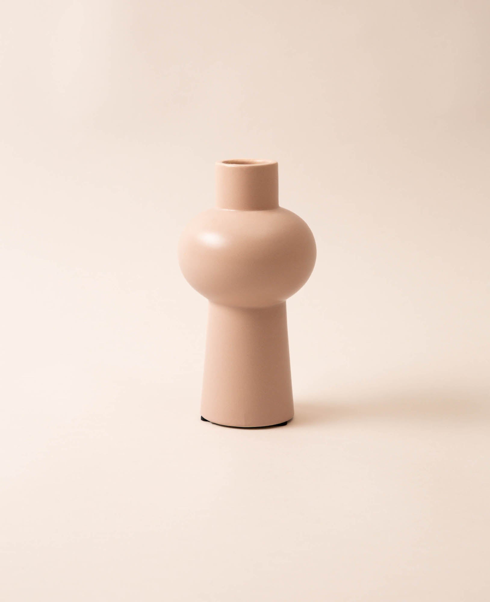 Vase aus Keramik in Altrosa, Ø 11 x H 20.5 cm