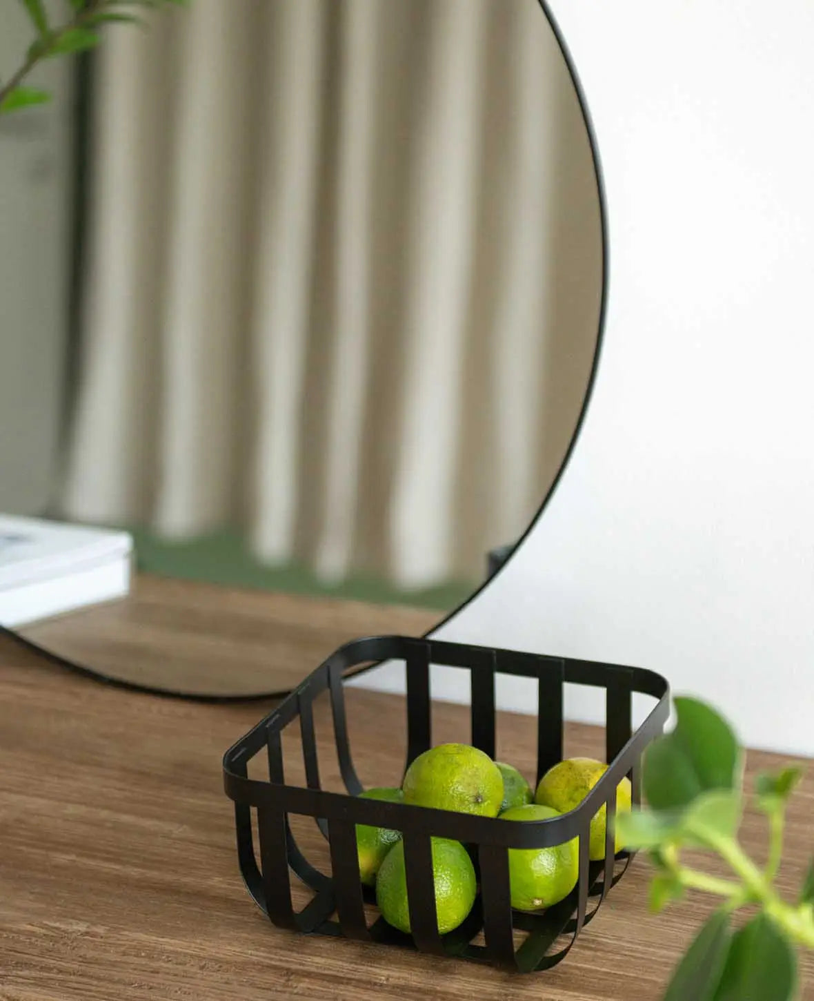 Round Wall Mirror, Black D59cm