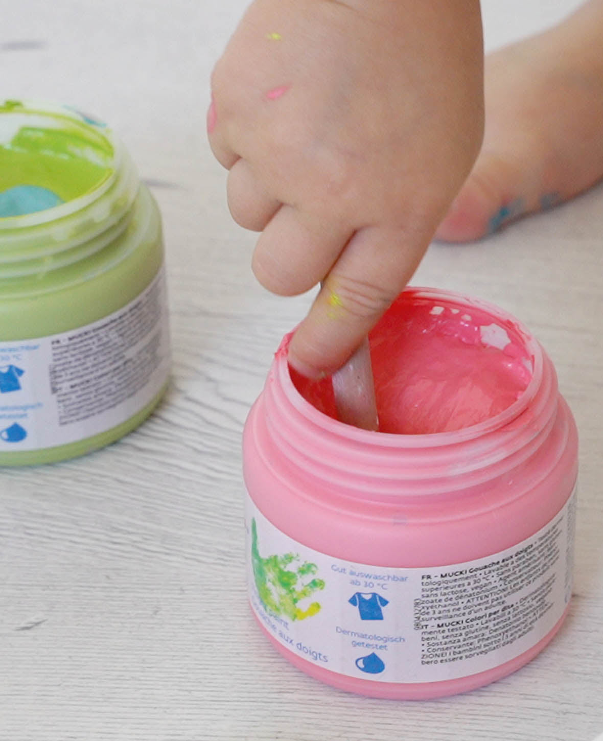 MUCKI Peintures au doigt Softie set de 6, couleurs pastel, 150 ml