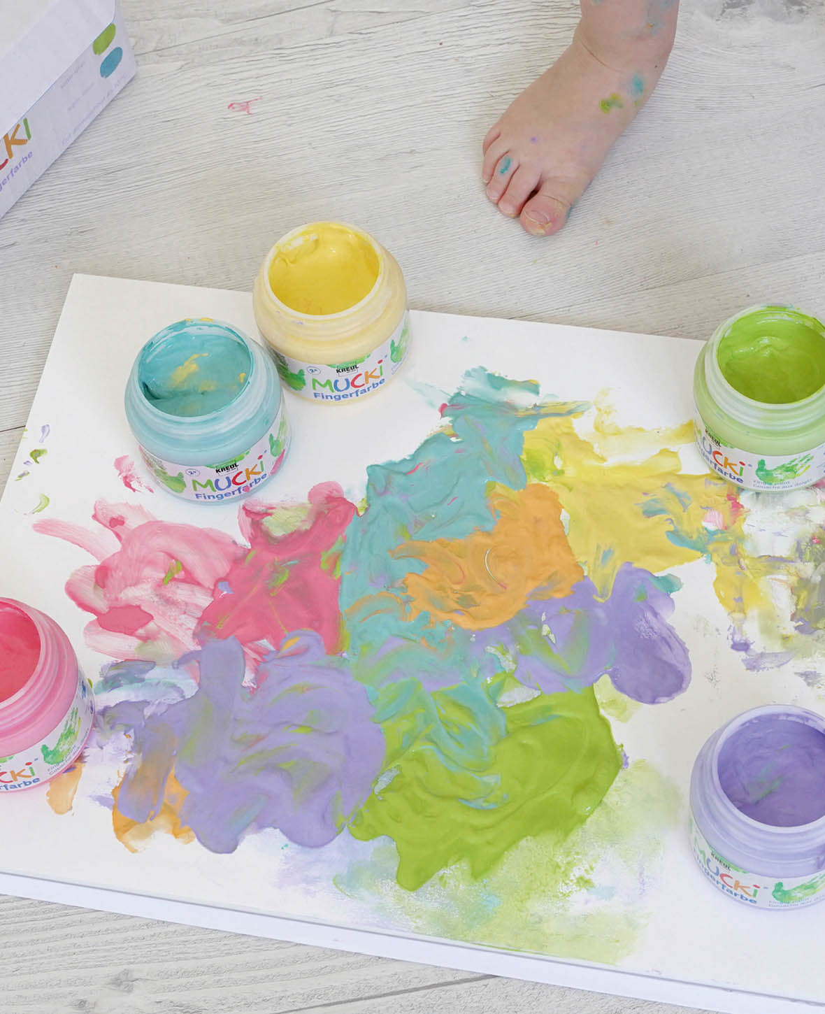 MUCKI Peintures au doigt Softie set de 6, couleurs pastel, 150 ml