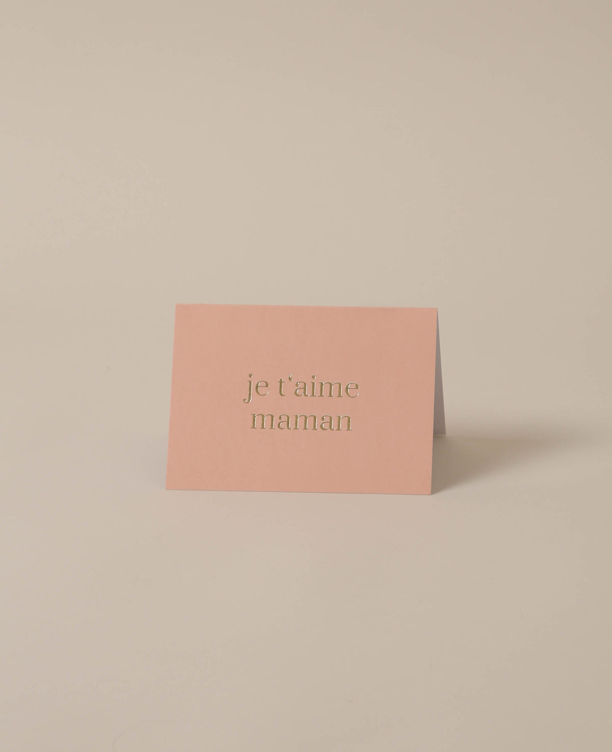 Apricot-colored folded card, je t'aime maman