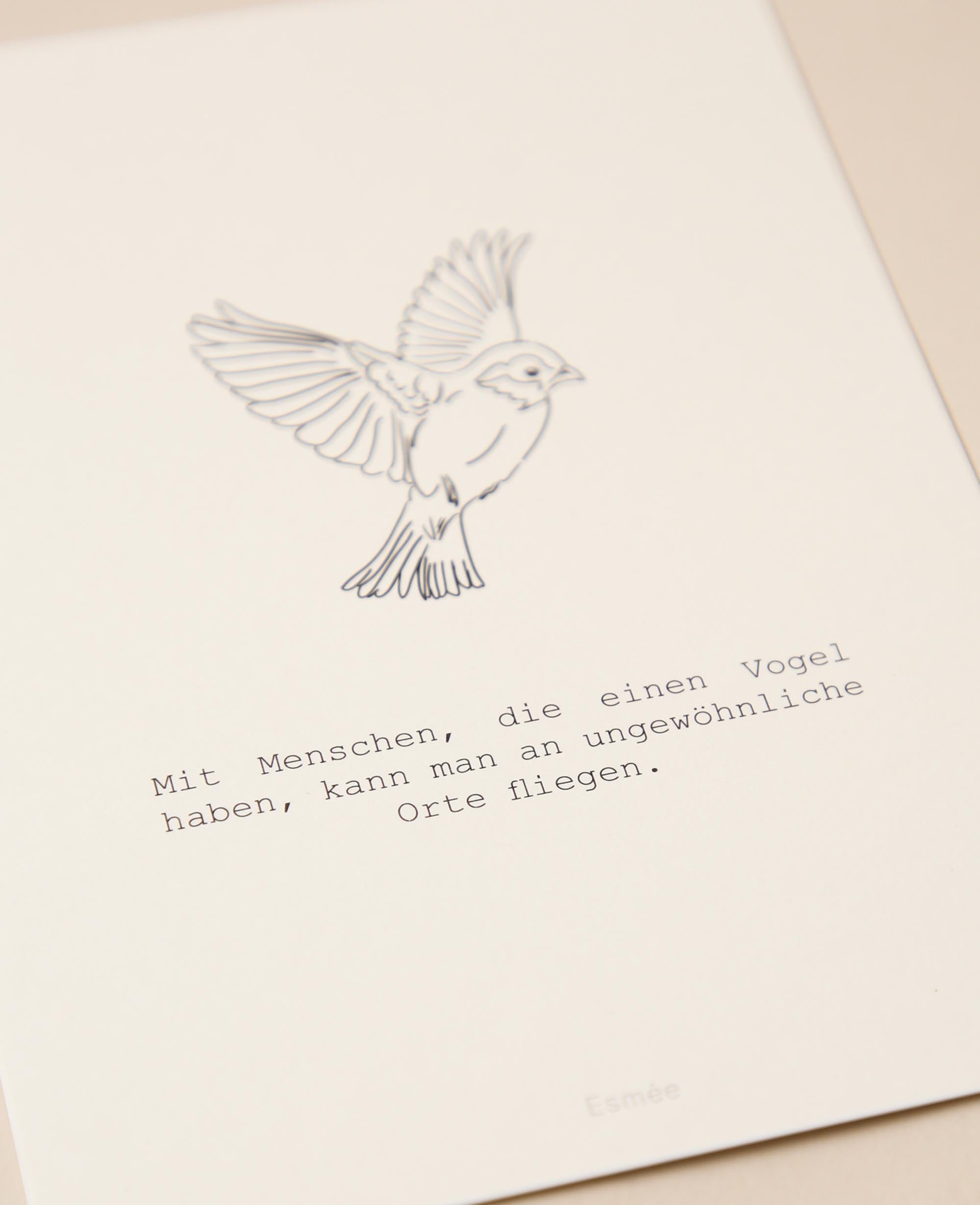 Grusskarte / Postkarte Hochformat "Einen Vogel haben", 10.5 x 14.8 cm, weisses Naturpapier mit schwarzem Print