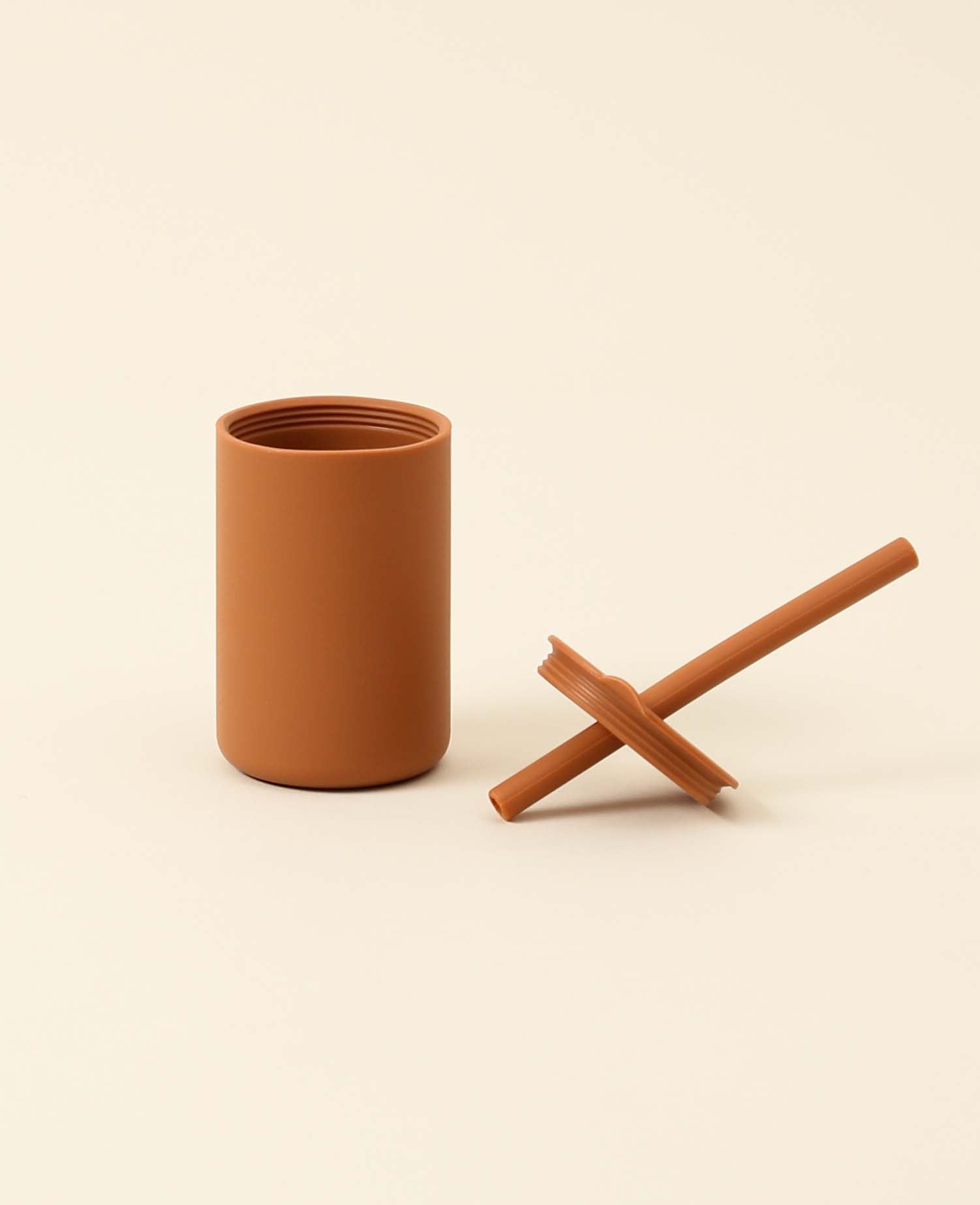 Silicone drinking cups, rust