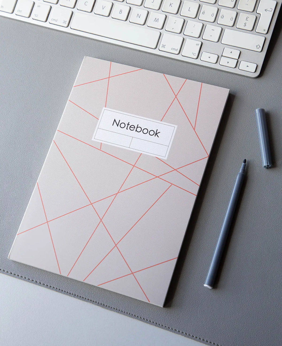 Carnet, A5, cahier à carreaux, gris/rouge, 80 g/m², 148 x 210 mm, 80 feuilles