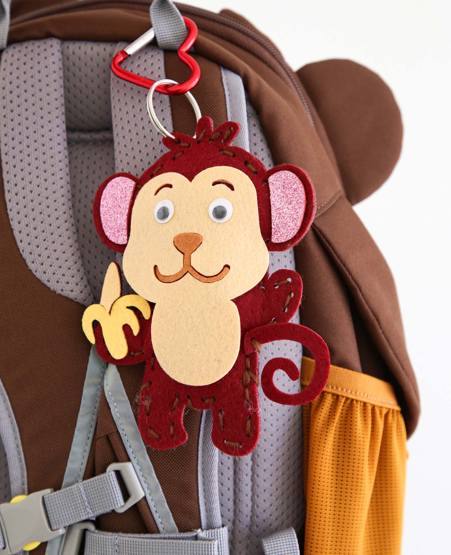 Kit de couture en feutre Animaux de la jungle, Set complet avec accessoires et instructions, Enfants à partir de 6 ans, Multicolore, 36 pièces.