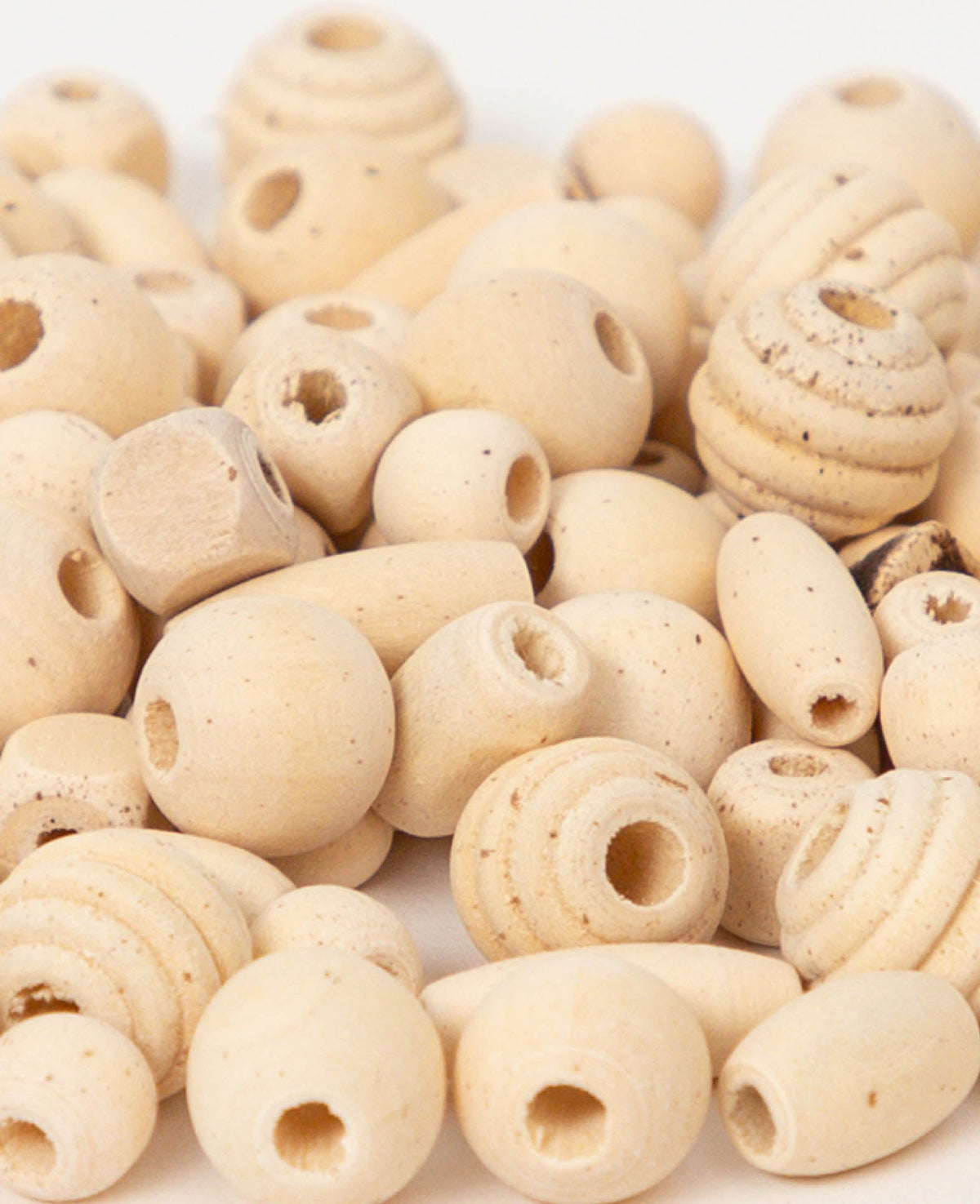 Wooden Bead Set Ø 9-25 mm, Natural, approx. 250 pieces.