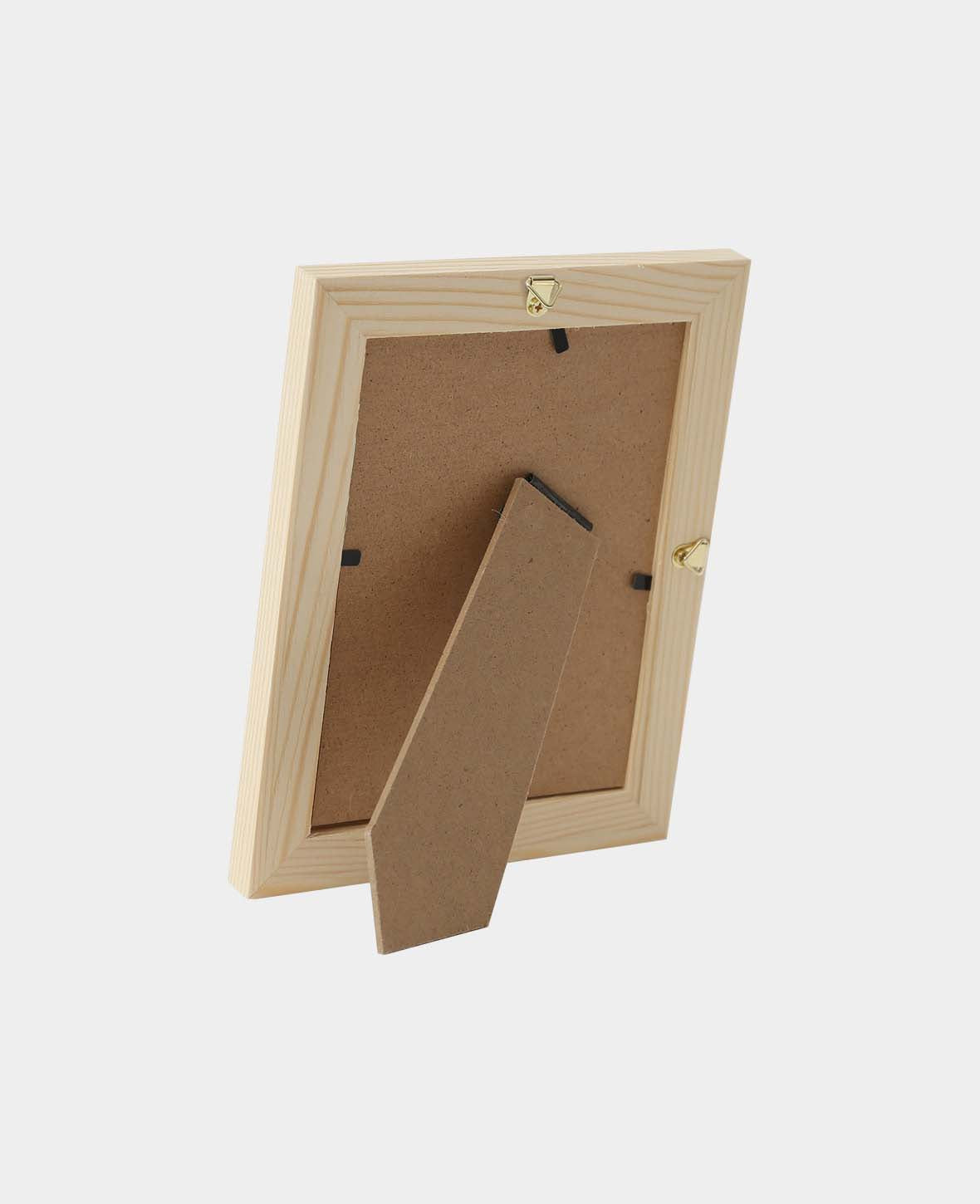 Wooden photo frame, 13.5 x 17.3 x 1.1 cm