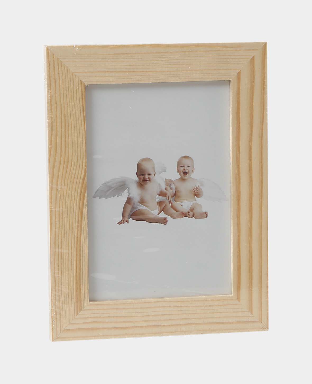 Wooden photo frame, 14.7 x 19.3 x 1.1 cm