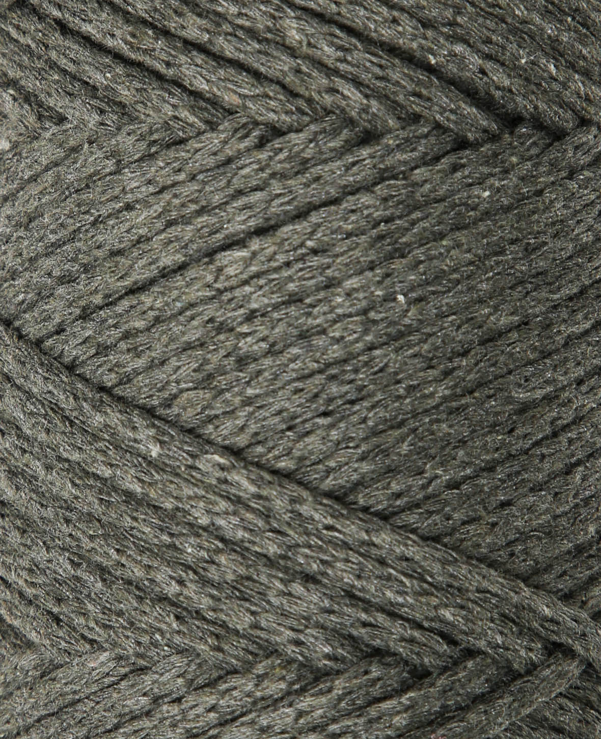 Xxlace khaki, Lalana Kettengarn zum Häkeln, Stricken, Knüpfen & Makramee, Erdfarbe, ca. 3 mm x 70 m, ca. 200 g