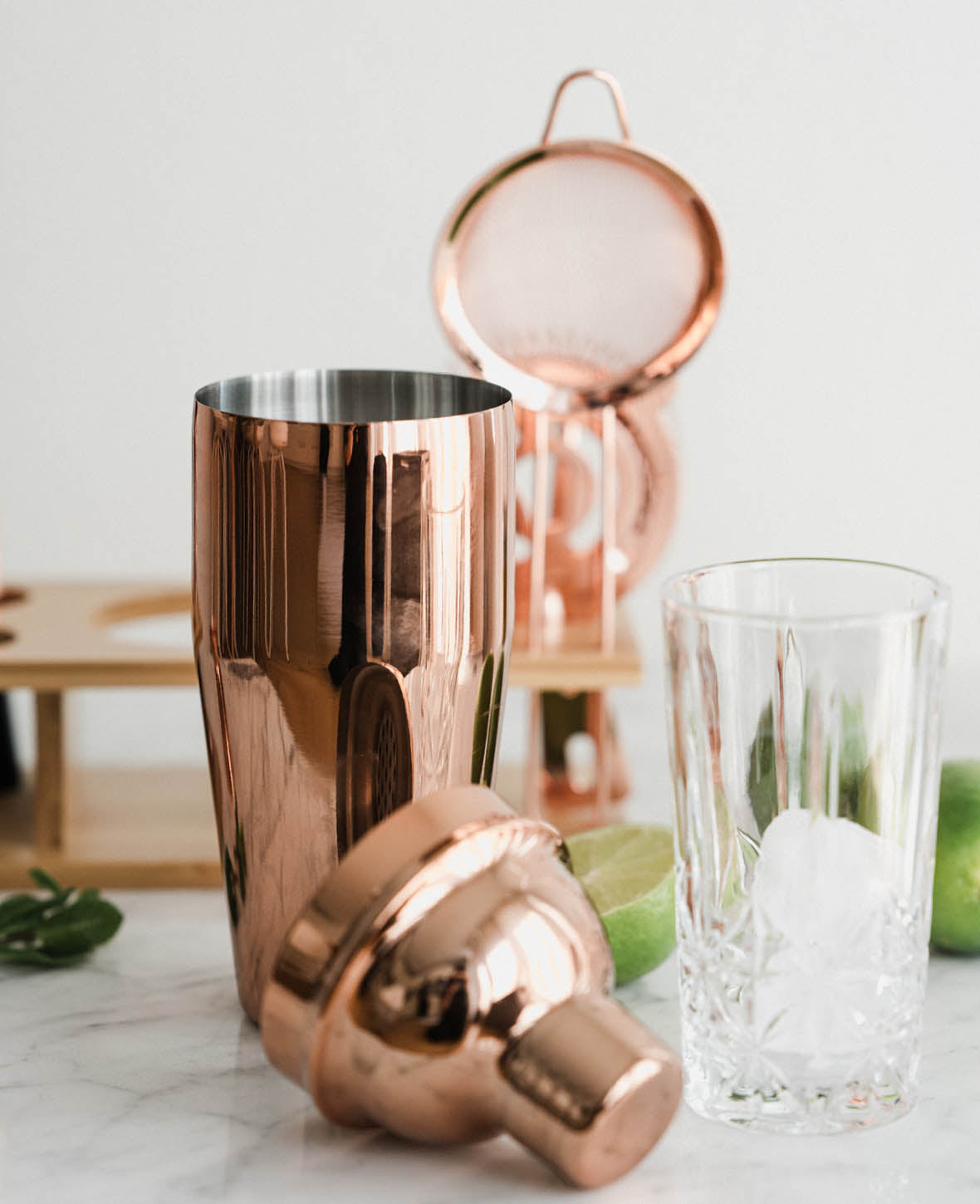 (11-piece set) 0.55L Stainless Steel Cocktail Mixer Bar Shaker Kit - Rose Gold
