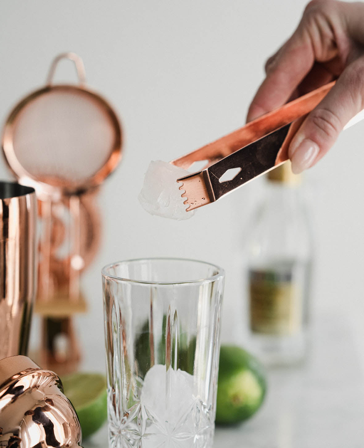 (11-piece set) 0.55L Stainless Steel Cocktail Mixer Bar Shaker Kit - Rose Gold