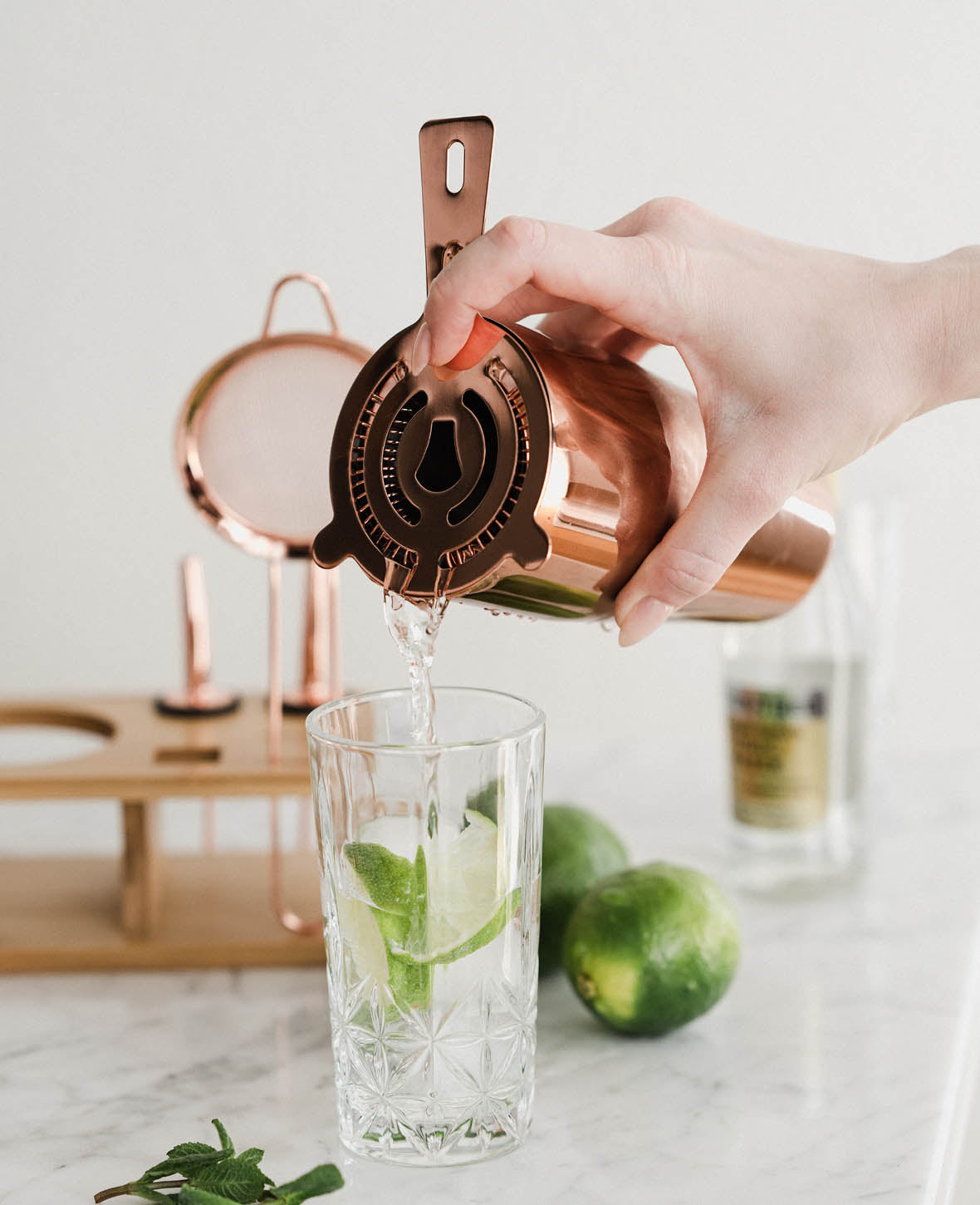 (11-piece set) 0.55L Stainless Steel Cocktail Mixer Bar Shaker Kit - Rose Gold