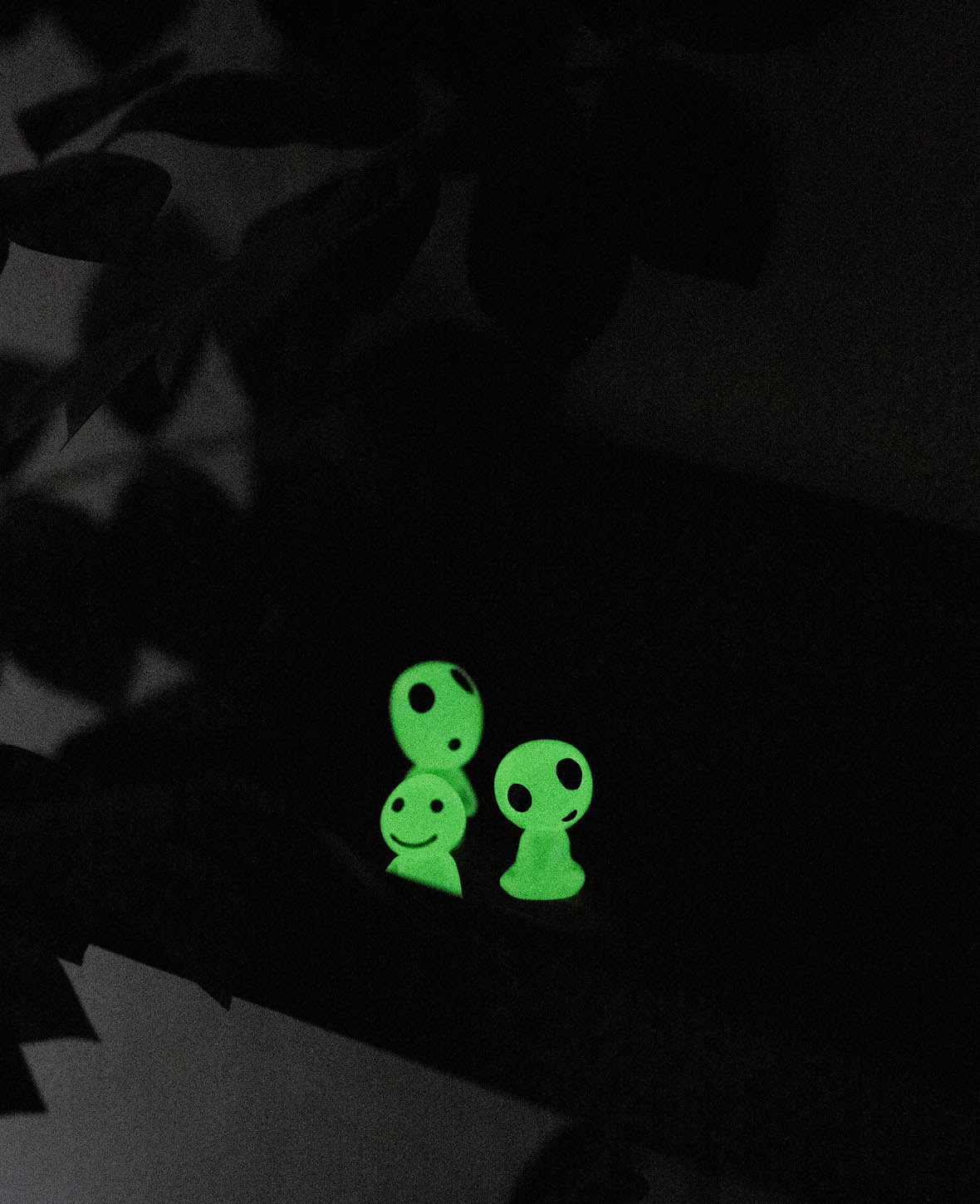 Fluorescent Alien Figurines Glowing Garden Decoration, Green, 10 pcs.