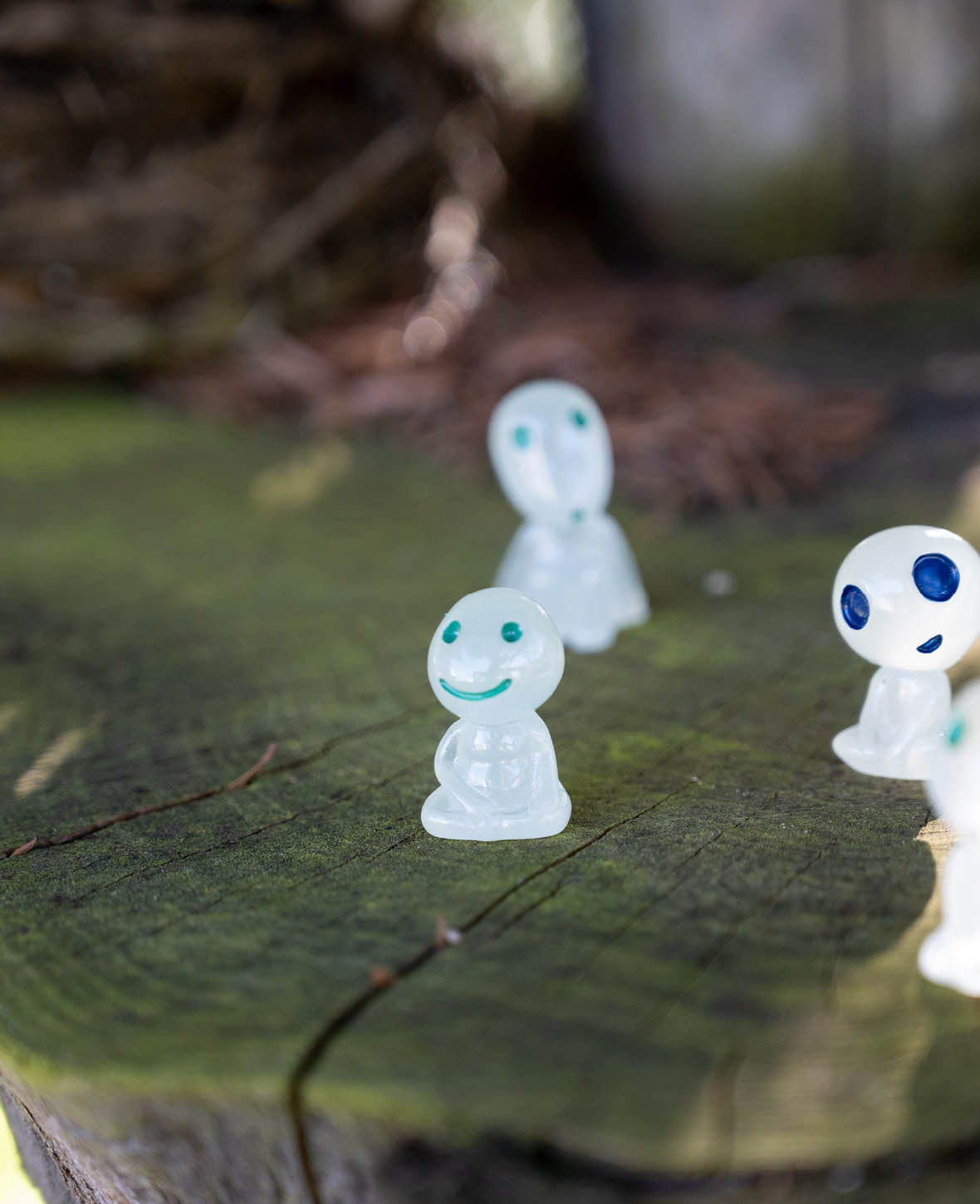 Fluorescent Alien Figurines Glowing Garden Decoration, Green, 10 pcs.