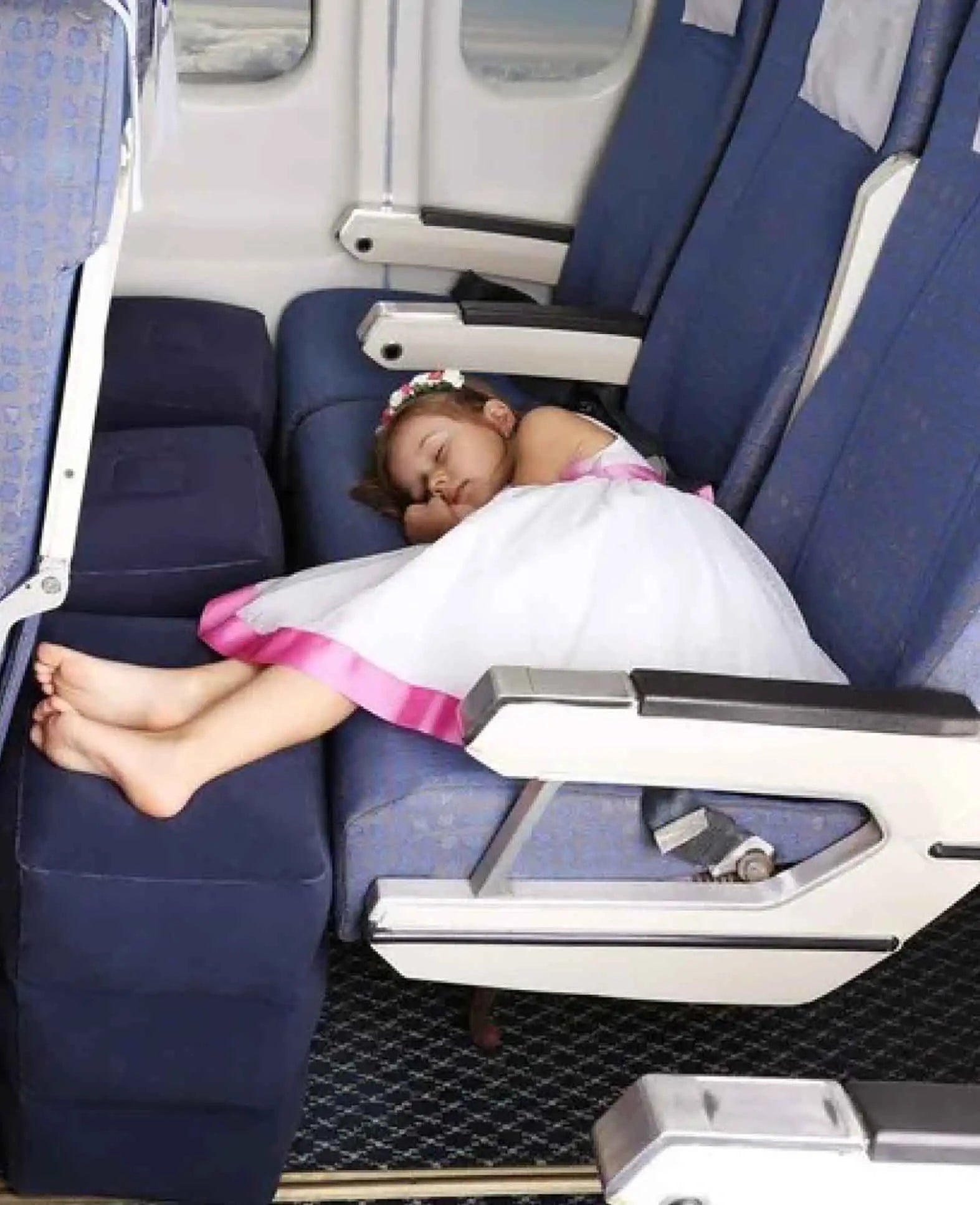 (45x40) Inflatable Foot Rest Travel Footrest Seat Extension with