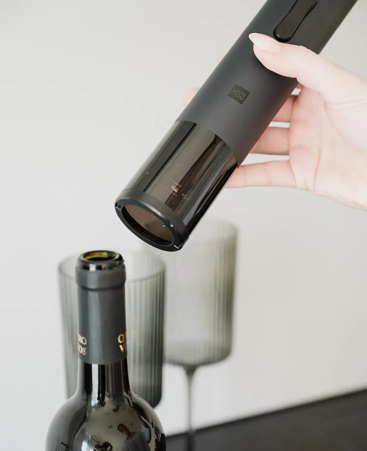 Electric Corkscrew Wine Bottle Opener with Rechargeable Battery / Foil Cutter