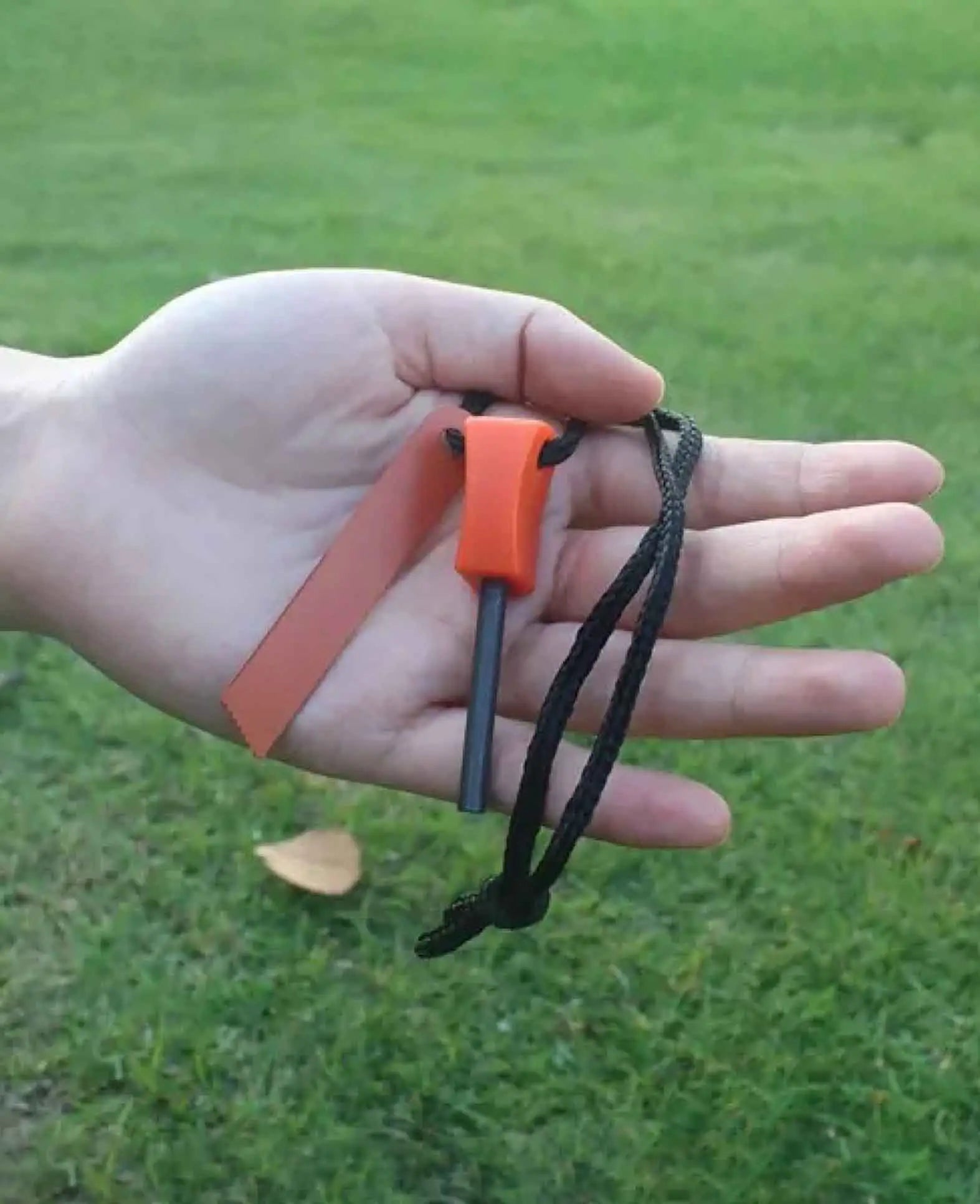 Magnesium Feuerstein Survival Zündstein Outdoor Feuerstahl - Orange