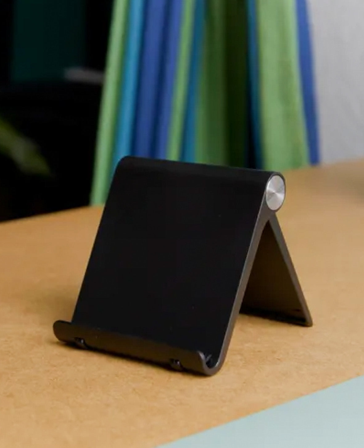 Universal Smartphone Holder 100° Adjustable Tablet Stand