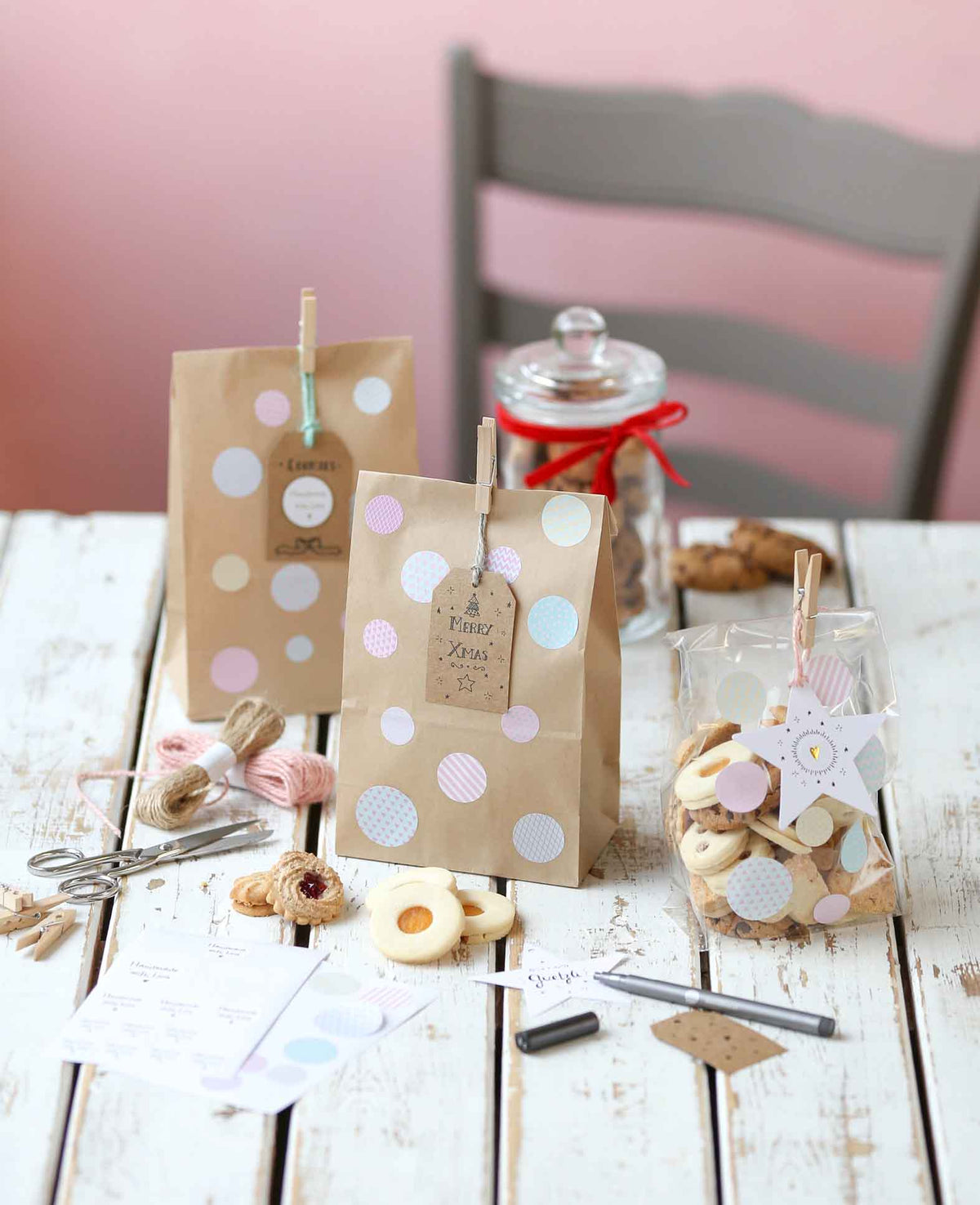 Lot d'étiquettes cadeaux I, 30 p.