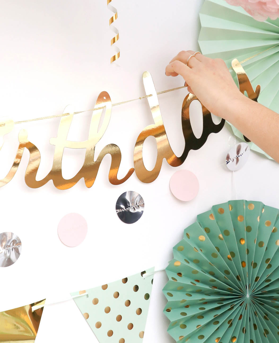 Party Dekorationsset mit Pompons, Happy Birthday Girlande und Quastengirlande, Lachs/Silber