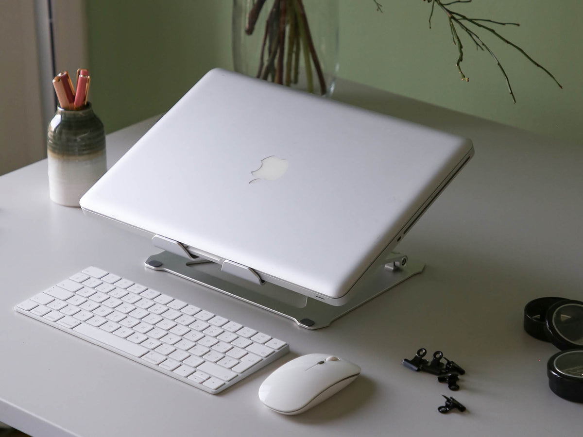 Verstellbarer Laptopstand, silberner Laptophalter für's Homeoffice
