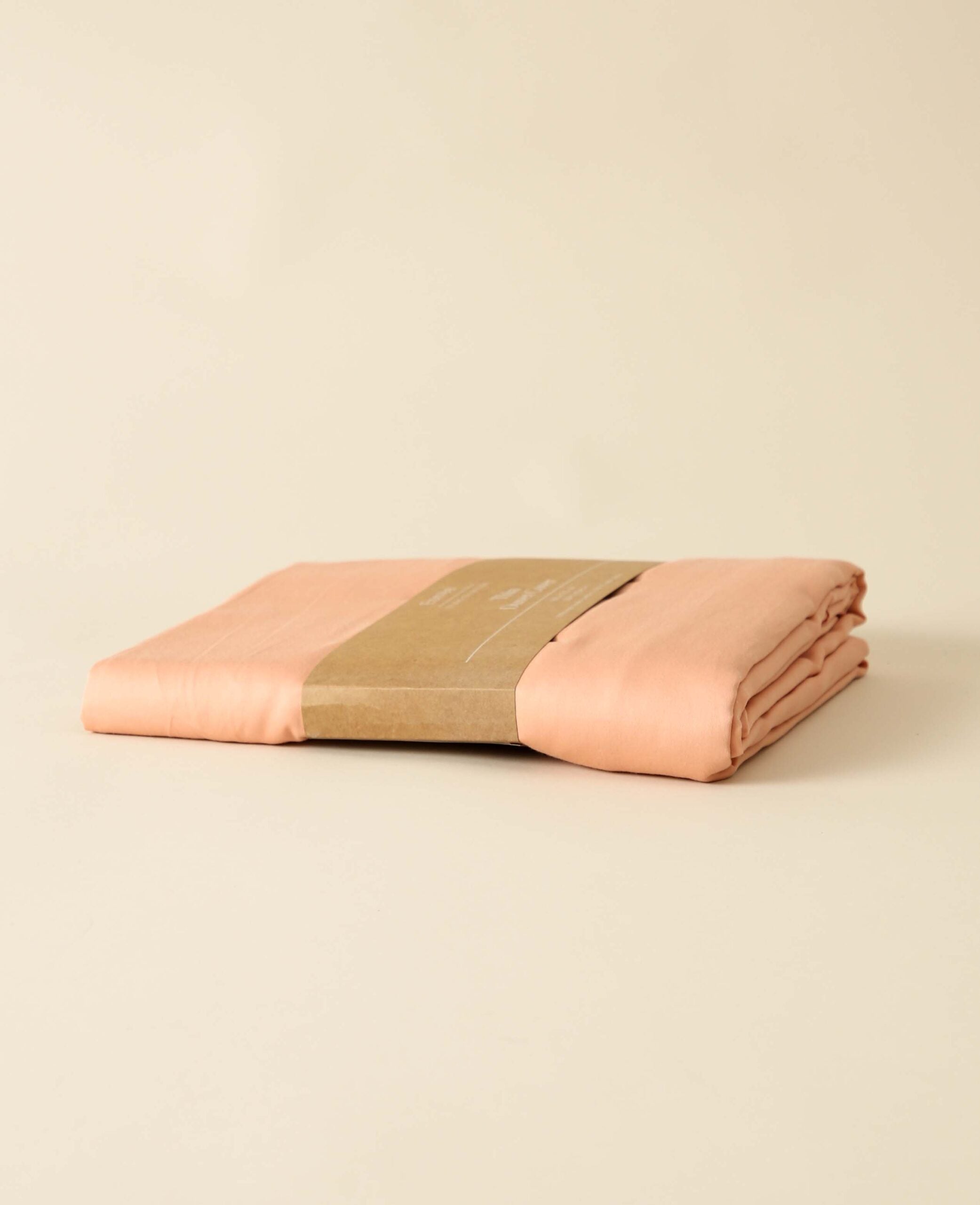 "Thia Soft Peach" Bettbezug / Duvetbezug aus Pfirsichfarben / Altrosa Bio Baumwoll-Satin, 160 x 210 cm