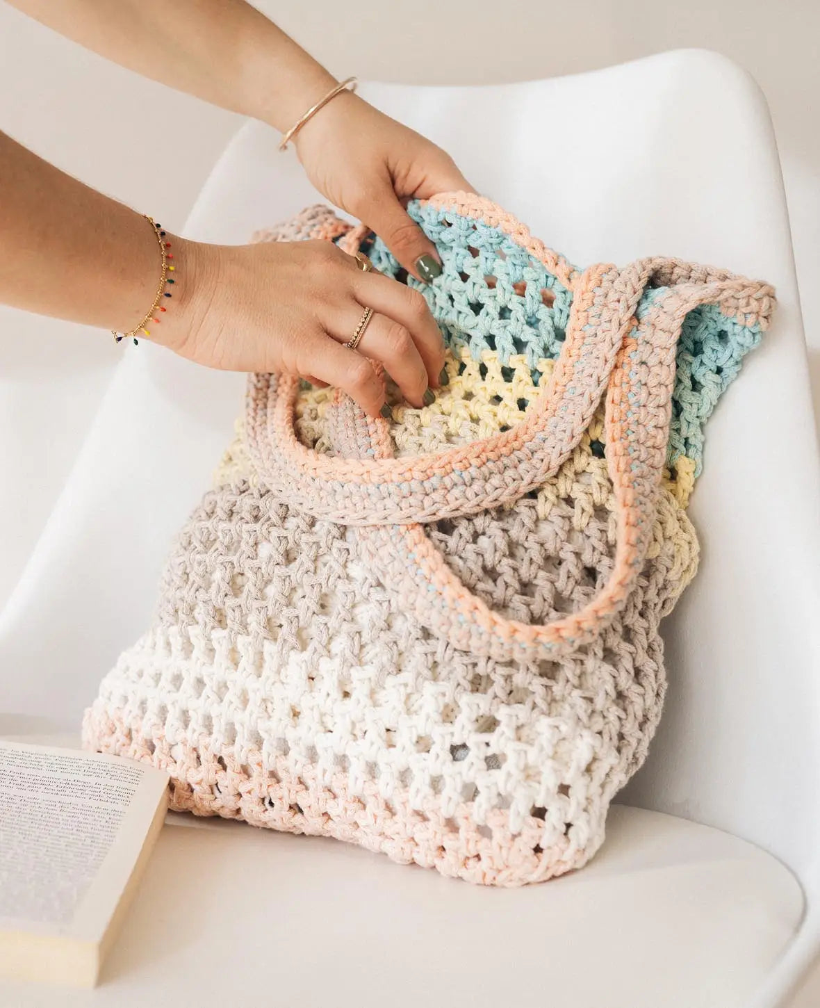 DIY Häkel-Set "Shopper", Häkeltasche zum Selberhäkeln inklusive Anleitung, geeignet für Anfänger und Profis, in Pastell, 2-teilig.