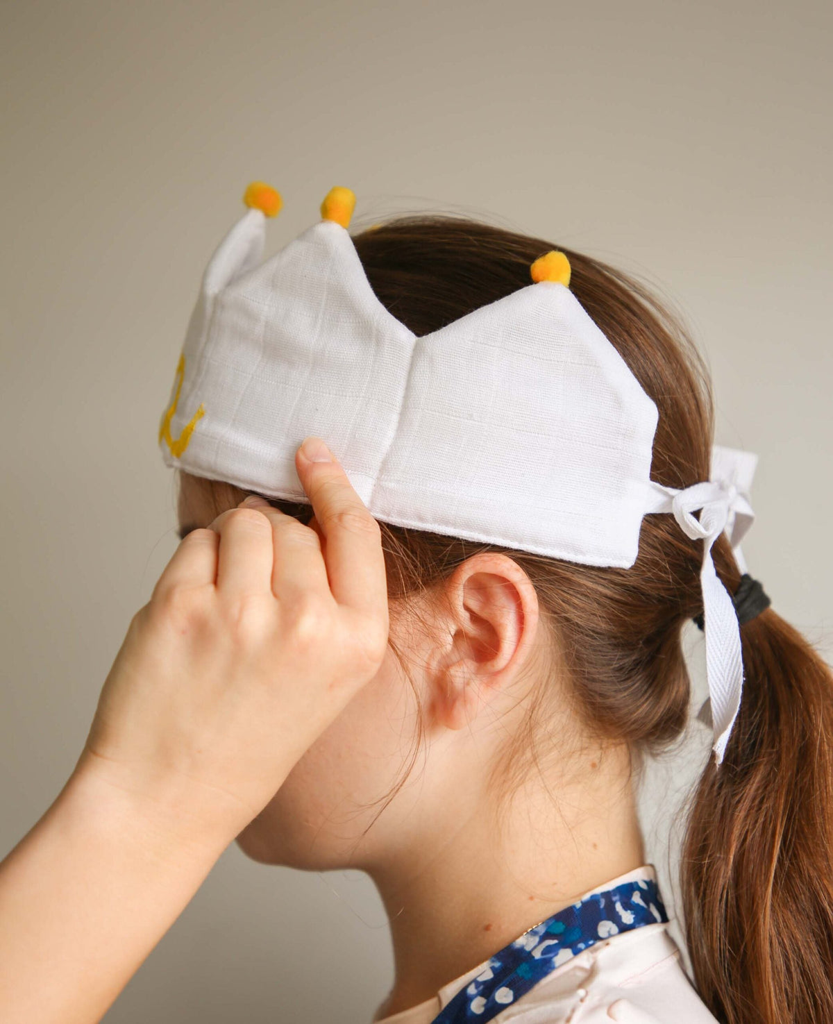 Children's crown, white, 10 x 45 cm, 1 piece