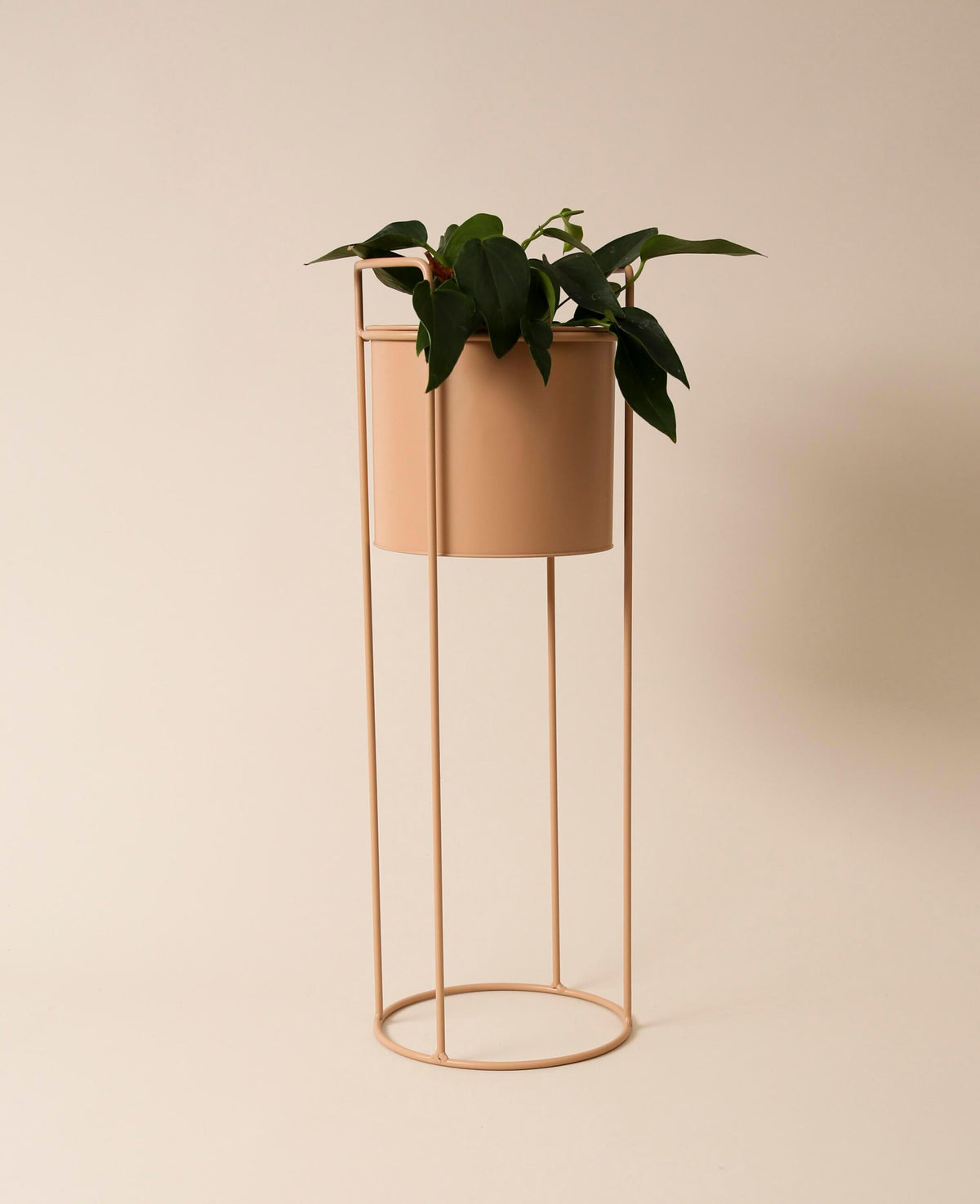 Nudefarbener Stehtopf / Blumentopf mit Beinen, altrosa, 62 cm