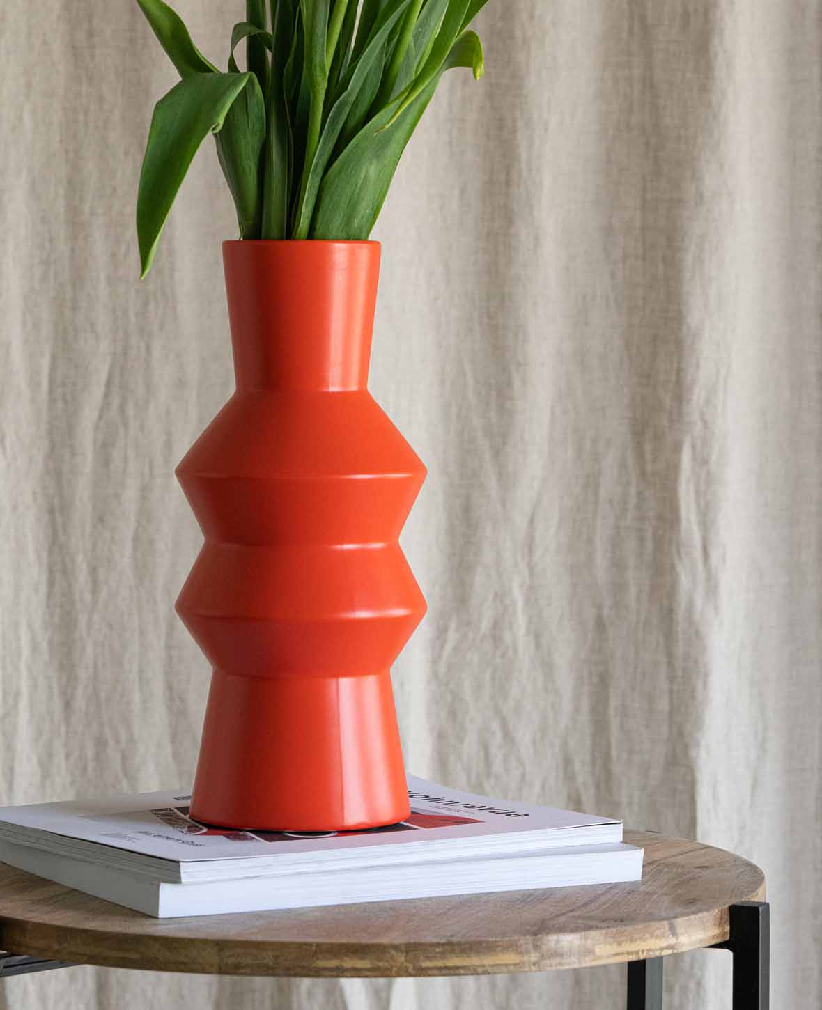 Grosse Vase aus Keramik in Orange, Ø 13 x H 31 cm