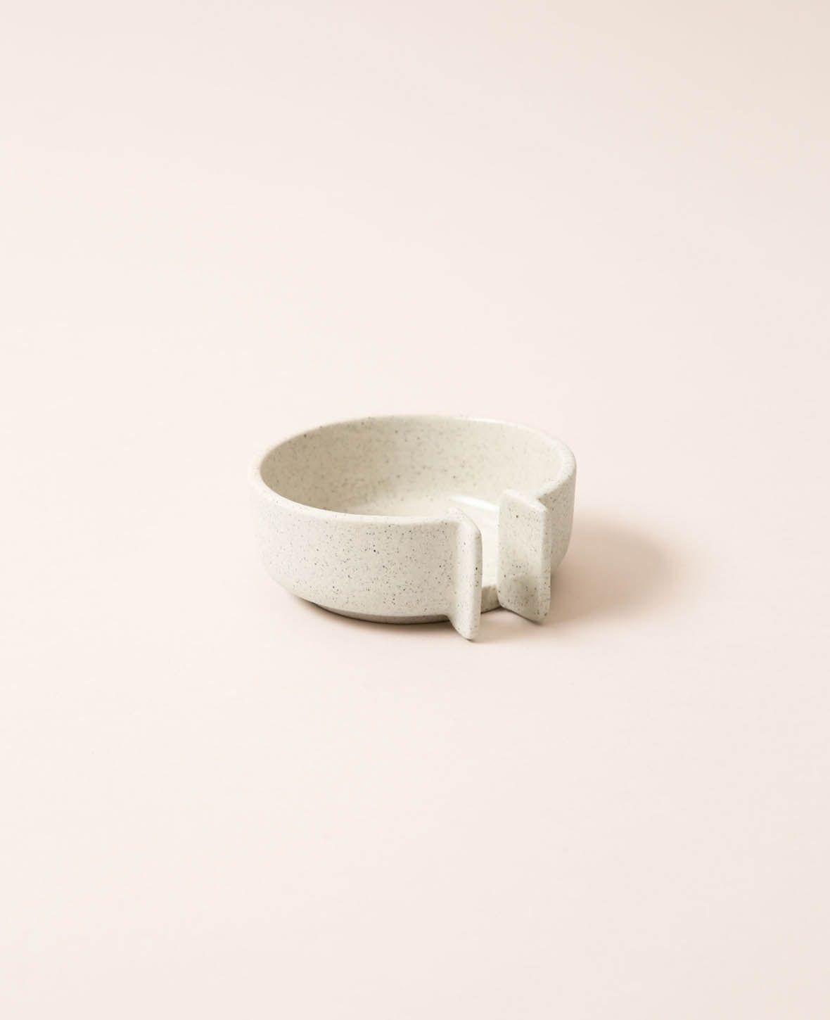 Keramik Seifenschale mit Abfluss, beige mit schwarzen Sprenkeln und glasierter Innenseite, Ø 10 cm