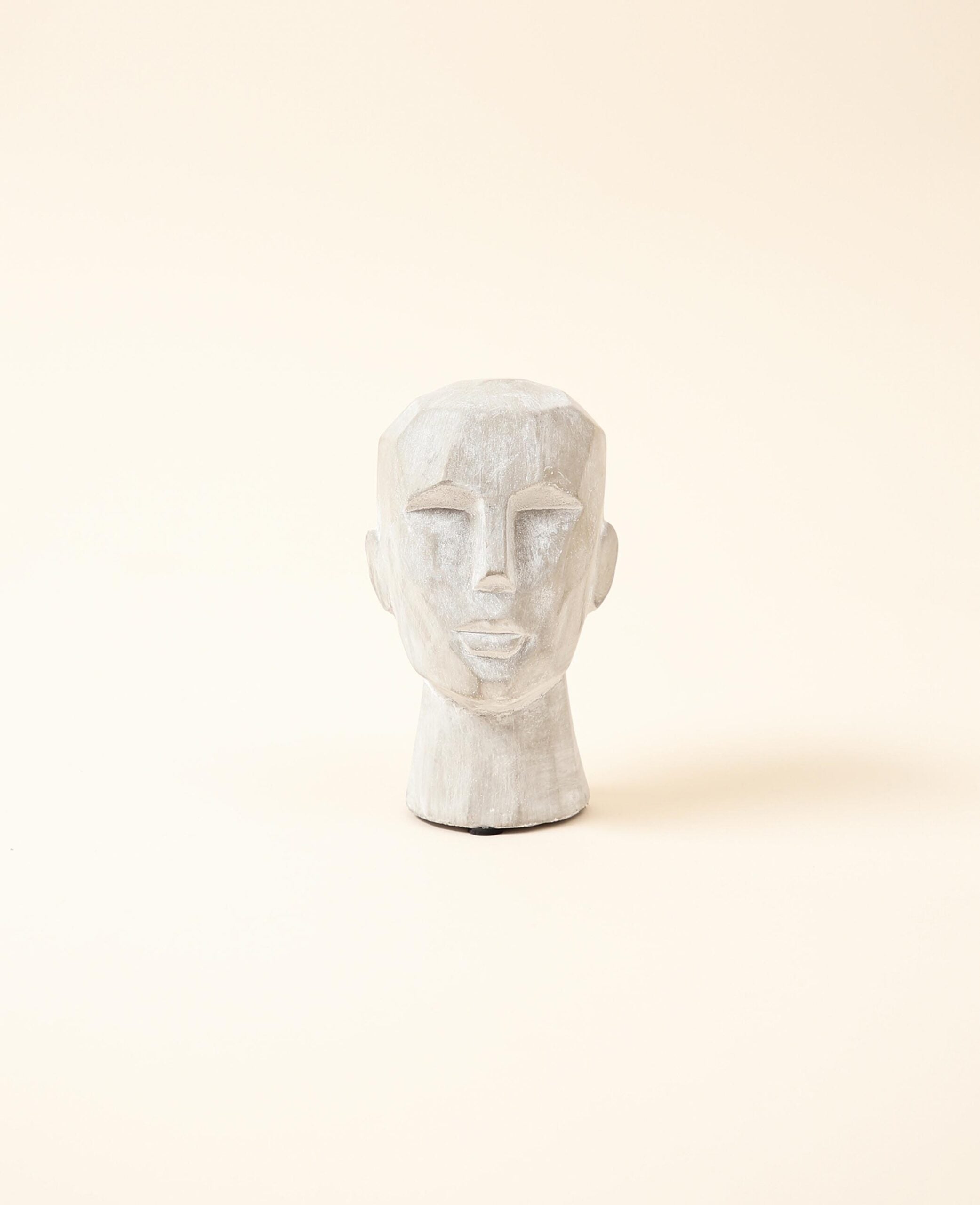Tête en ciment, 9,5x9xH15cm