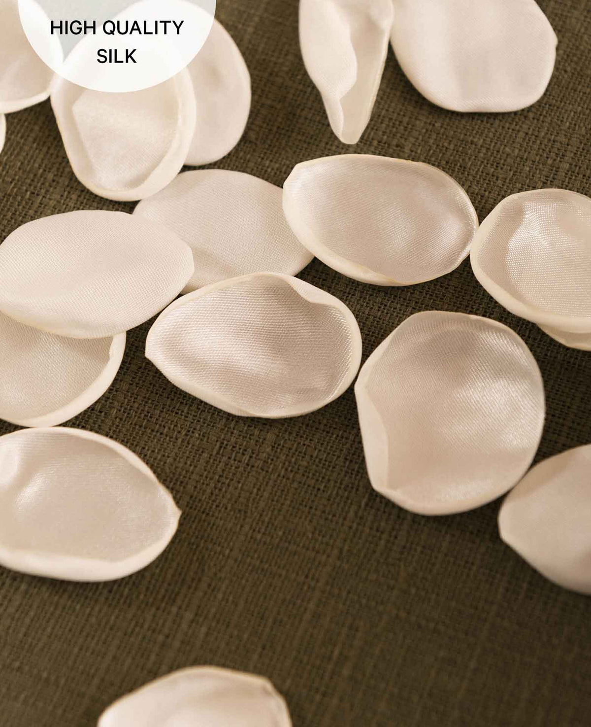 Rosenblätter aus Seide in Weiss, 150 Stück