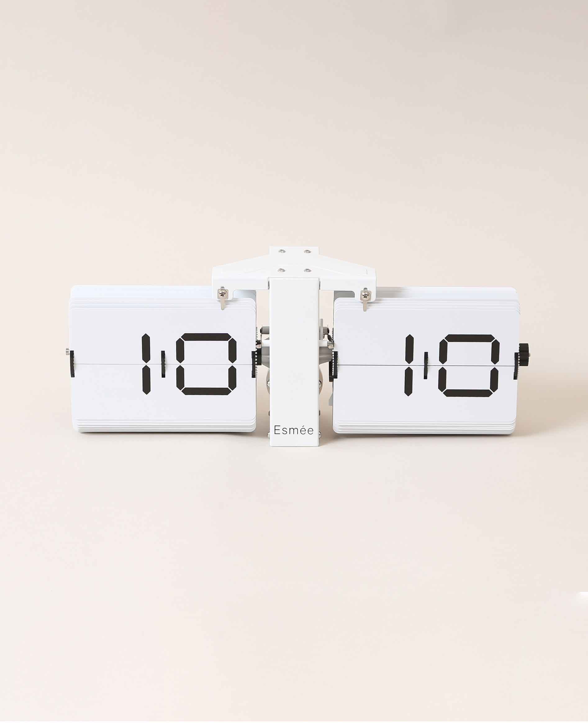 Matt weisse Flip Clock Wanduhr