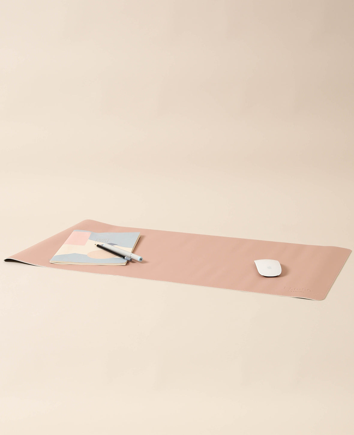 Schreibtischmatte aus veganem Leder in Rosa, mit rutschfester Unterseite, 80 x 40 cm