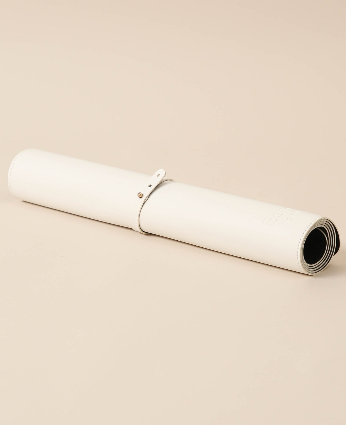 Schreibtischmatte aus veganem Leder in Weiss, mit rutschfester Unterseite, 80 x 40 cm