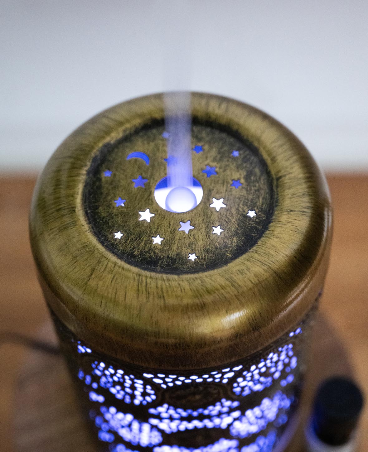 (200ml) Humidificateur d'air oriental avec éclairage LED Diffuseur d'huile aromatique