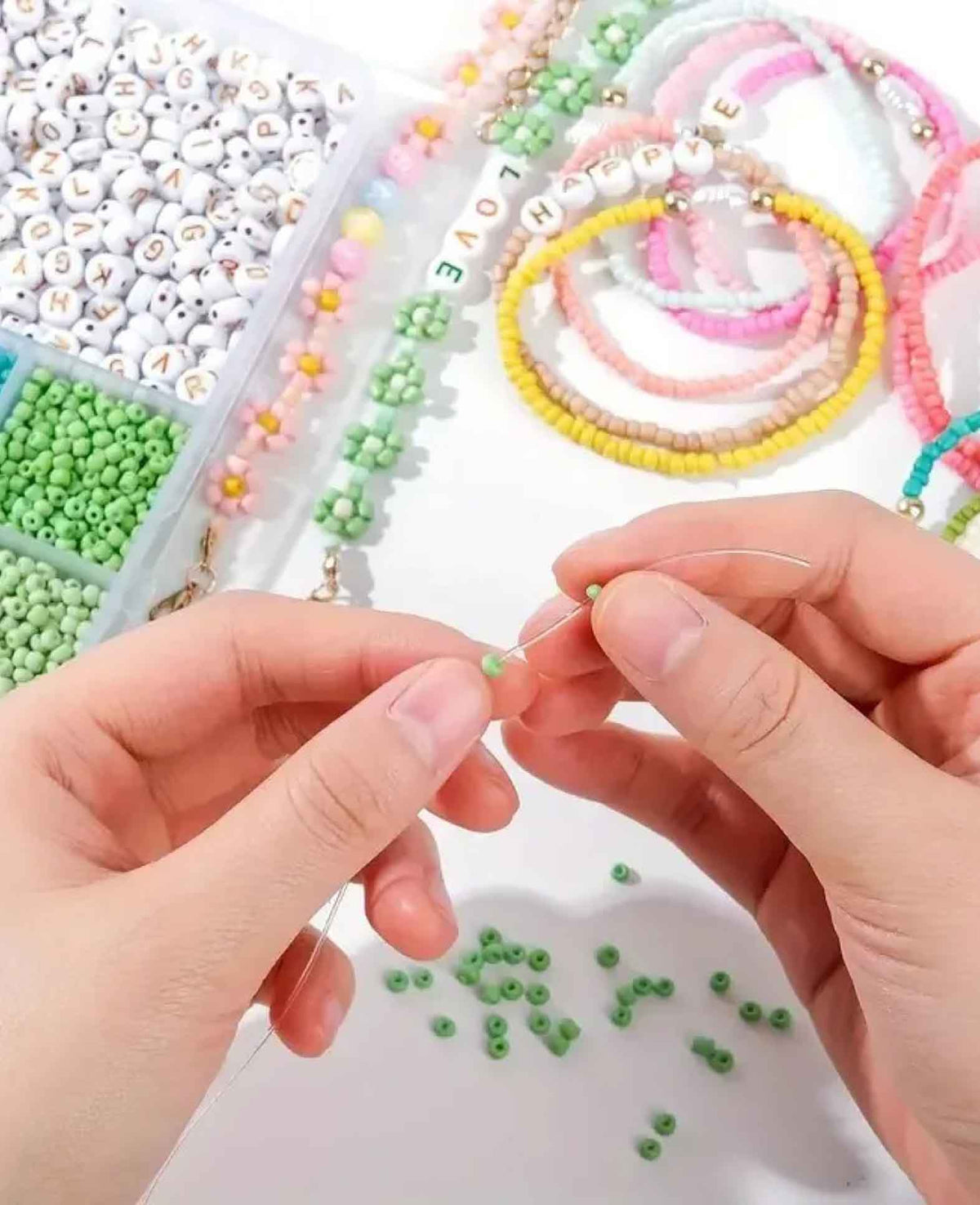 Mini Perlen Schmuck Set inkl. Nylonband für Armband / Kette - Bunt, 8000-tlg.