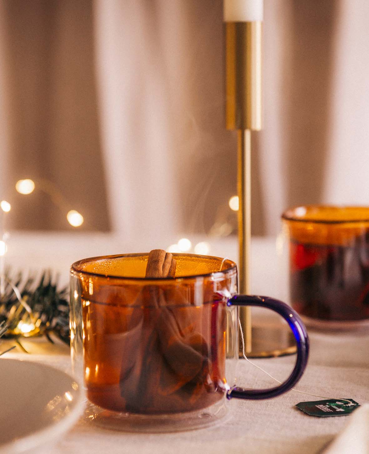 Teaglass Lenn, Amber