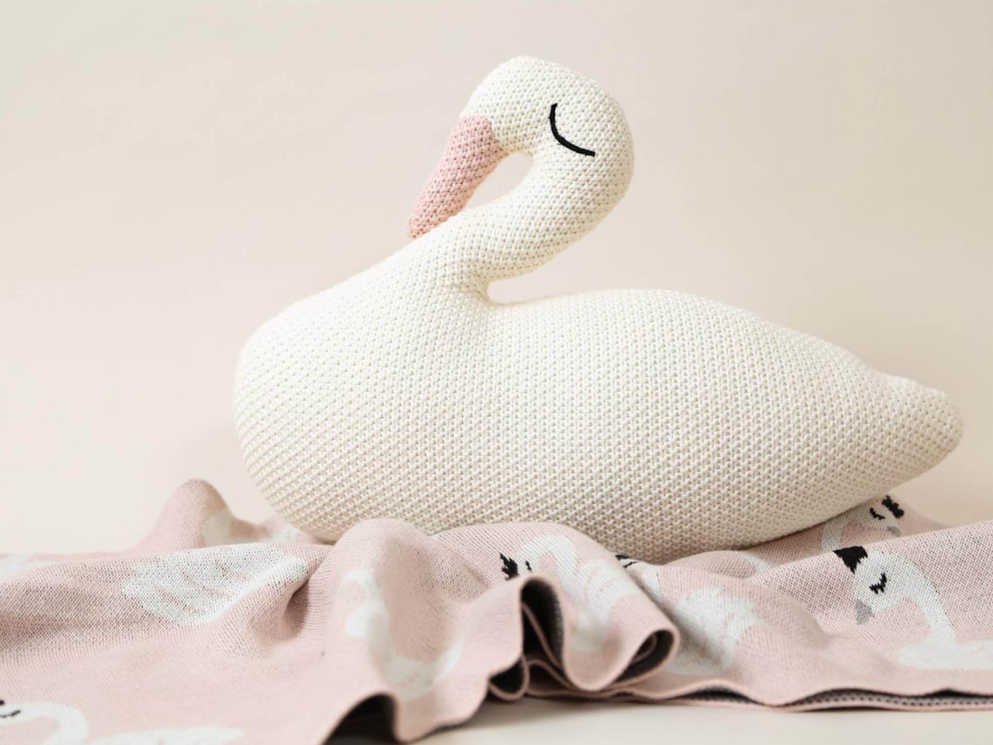 Knitted blanket Swan, 80x100cm