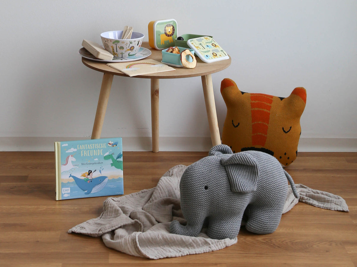 Gestrickter Elefant / Stofftier aus Baumwolle, L 40 cm x B 15 cm x H 25 cm